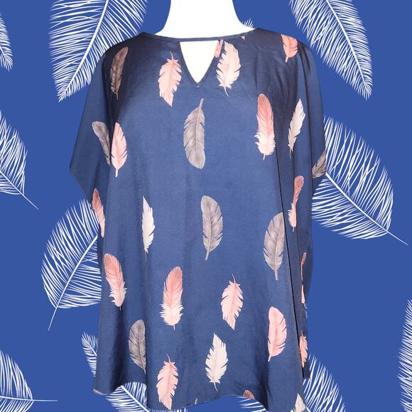 SHEIN Tops - Shein Curve Blouse - Size 2X - Navy Feather Print